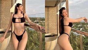 Стрельба из иностранных девушек очень счастлива