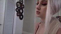 Месам и сексуальные выступления с красивой грудью